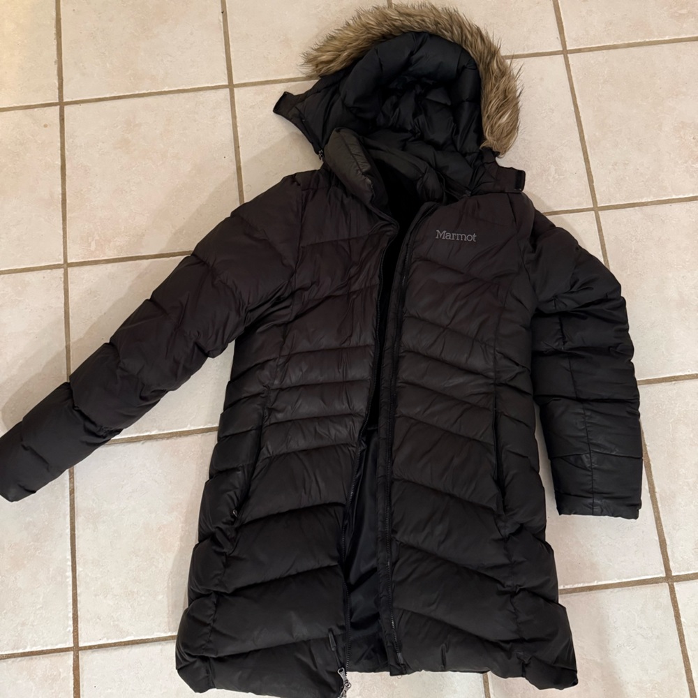 Marmot Women's Black Puffer Jacket with Faux Fur Trim